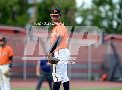Thumbnail 2 in Bryant @ Washington (PSAL AAA 2nd Round) photogallery.