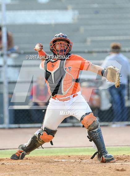 Thumbnail 1 in Bryant @ Washington (PSAL AAA 2nd Round) photogallery.