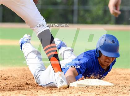 Thumbnail 3 in Bryant @ Washington (PSAL AAA 2nd Round) photogallery.