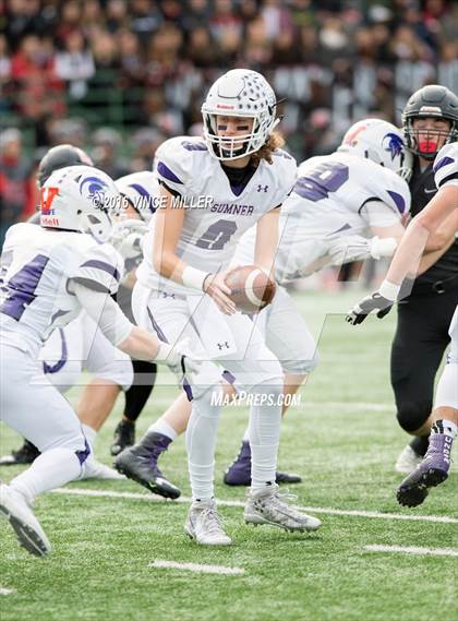 Thumbnail 2 in Sumner vs. Camas (WIAA 4A Semifinal) photogallery.