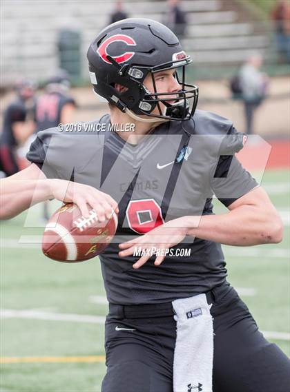 Thumbnail 1 in Sumner vs. Camas (WIAA 4A Semifinal) photogallery.