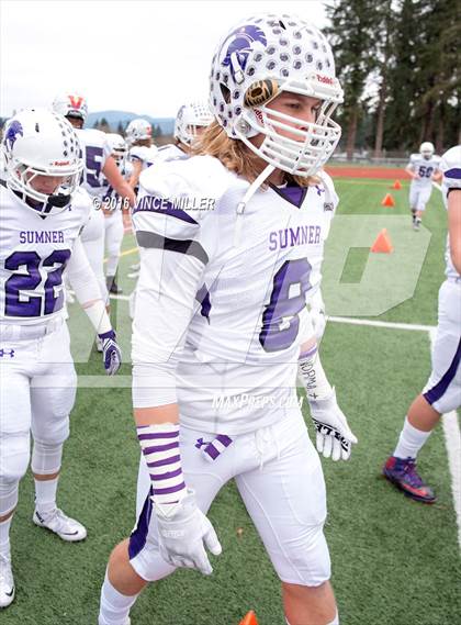 Thumbnail 1 in Sumner vs. Camas (WIAA 4A Semifinal) photogallery.