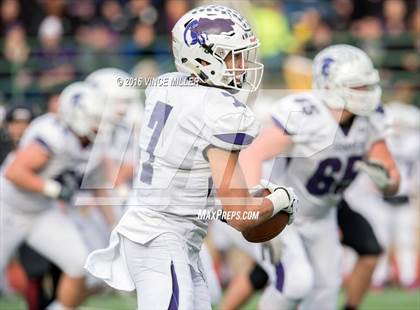 Thumbnail 1 in Sumner vs. Camas (WIAA 4A Semifinal) photogallery.