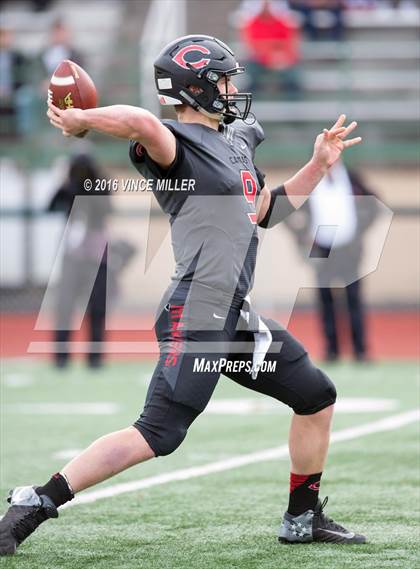 Thumbnail 2 in Sumner vs. Camas (WIAA 4A Semifinal) photogallery.