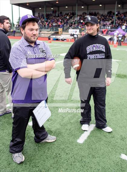Thumbnail 1 in Sumner vs. Camas (WIAA 4A Semifinal) photogallery.