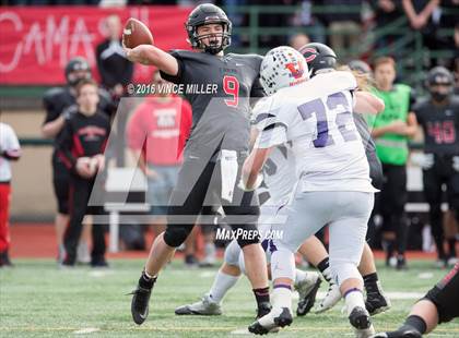 Thumbnail 1 in Sumner vs. Camas (WIAA 4A Semifinal) photogallery.