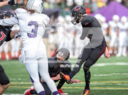 Thumbnail 2 in Sumner vs. Camas (WIAA 4A Semifinal) photogallery.