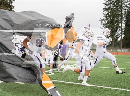 Thumbnail 3 in Sumner vs. Camas (WIAA 4A Semifinal) photogallery.