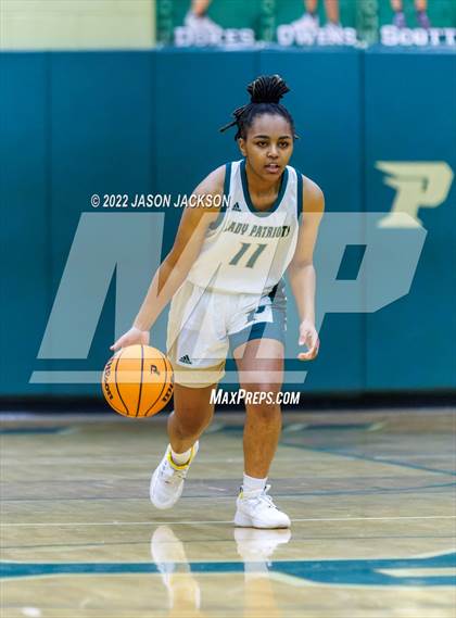 Thumbnail 2 in Cardinal Gibbons @ Pinecrest photogallery.