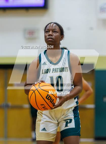Thumbnail 1 in Cardinal Gibbons @ Pinecrest photogallery.
