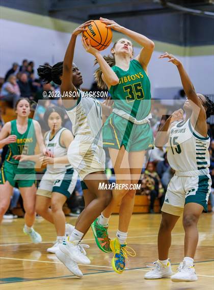Thumbnail 1 in Cardinal Gibbons @ Pinecrest photogallery.