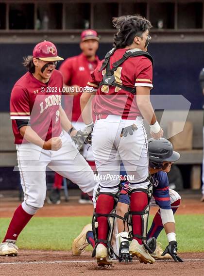 Thumbnail 1 in Oaks Christian vs. La Quinta (CIF SS DIV 3 Championship Final) photogallery.