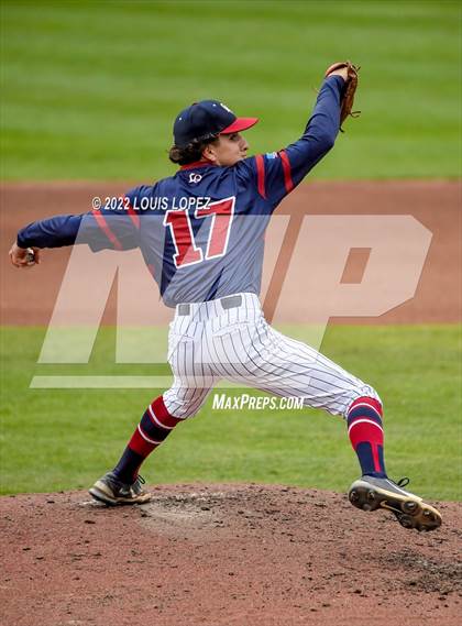 Thumbnail 1 in Oaks Christian vs. La Quinta (CIF SS DIV 3 Championship Final) photogallery.