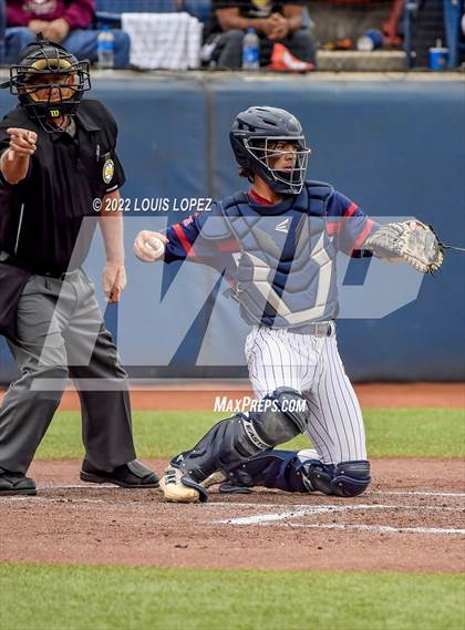 Thumbnail 1 in Oaks Christian vs. La Quinta (CIF SS DIV 3 Championship Final) photogallery.