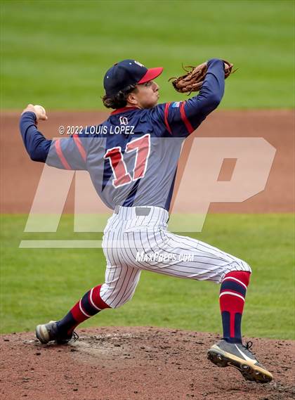 Thumbnail 1 in Oaks Christian vs. La Quinta (CIF SS DIV 3 Championship Final) photogallery.