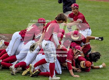 Thumbnail 3 in Oaks Christian vs. La Quinta (CIF SS DIV 3 Championship Final) photogallery.