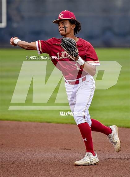 Thumbnail 1 in Oaks Christian vs. La Quinta (CIF SS DIV 3 Championship Final) photogallery.