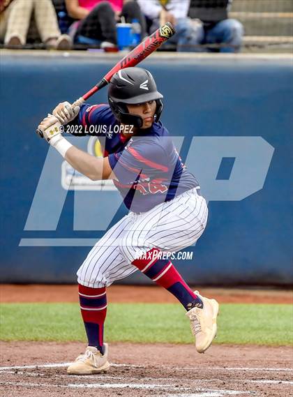 Thumbnail 1 in Oaks Christian vs. La Quinta (CIF SS DIV 3 Championship Final) photogallery.