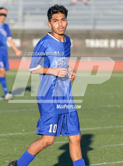 Thumbnail 3 in Mountain View vs Dobson (Coyote Classic Tournament) photogallery.