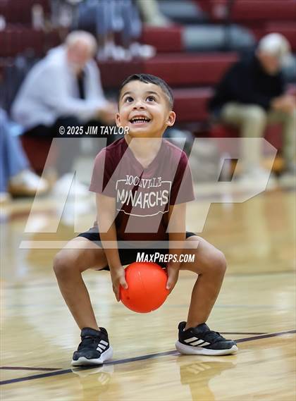 Thumbnail 3 in Poolville @ Millsap photogallery.