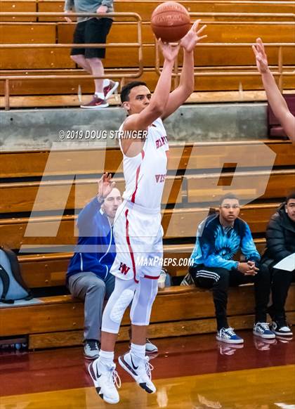 Thumbnail 3 in Harvard-Westlake vs. Capital Christian (Torrey Pines Holiday Classic) photogallery.