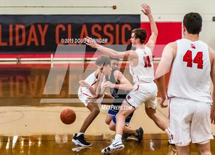 Thumbnail 2 in Harvard-Westlake vs. Capital Christian (Torrey Pines Holiday Classic) photogallery.