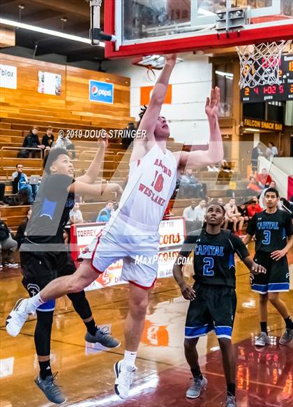 Thumbnail 2 in Harvard-Westlake vs. Capital Christian (Torrey Pines Holiday Classic) photogallery.