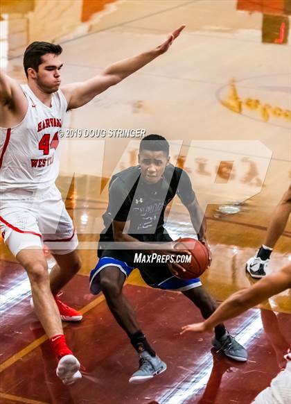 Thumbnail 3 in Harvard-Westlake vs. Capital Christian (Torrey Pines Holiday Classic) photogallery.
