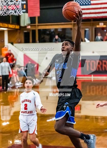 Thumbnail 1 in Harvard-Westlake vs. Capital Christian (Torrey Pines Holiday Classic) photogallery.