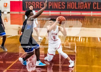 Thumbnail 1 in Harvard-Westlake vs. Capital Christian (Torrey Pines Holiday Classic) photogallery.