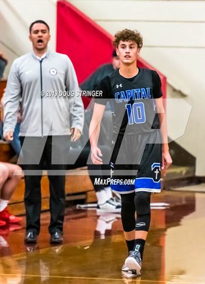Thumbnail 2 in Harvard-Westlake vs. Capital Christian (Torrey Pines Holiday Classic) photogallery.