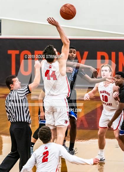 Thumbnail 3 in Harvard-Westlake vs. Capital Christian (Torrey Pines Holiday Classic) photogallery.