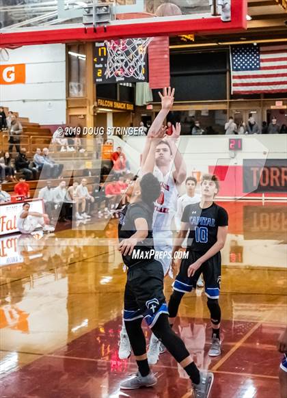 Thumbnail 2 in Harvard-Westlake vs. Capital Christian (Torrey Pines Holiday Classic) photogallery.