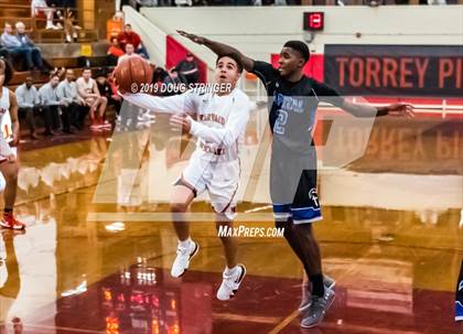 Thumbnail 2 in Harvard-Westlake vs. Capital Christian (Torrey Pines Holiday Classic) photogallery.