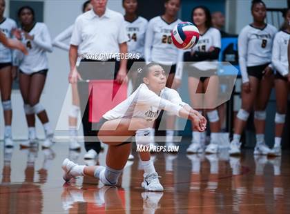 Thumbnail 2 in Bishop O'Dowd vs. Campolindo (CIF NCS D2 Championship) photogallery.