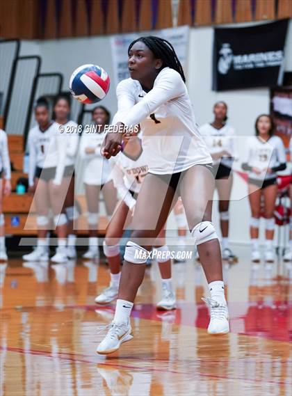 Thumbnail 3 in Bishop O'Dowd vs. Campolindo (CIF NCS D2 Championship) photogallery.