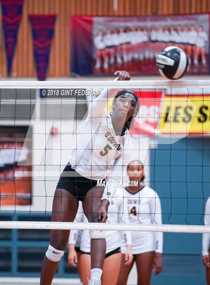 Thumbnail 2 in Bishop O'Dowd vs. Campolindo (CIF NCS D2 Championship) photogallery.