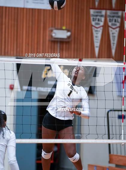 Thumbnail 1 in Bishop O'Dowd vs. Campolindo (CIF NCS D2 Championship) photogallery.