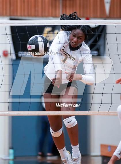 Thumbnail 3 in Bishop O'Dowd vs. Campolindo (CIF NCS D2 Championship) photogallery.
