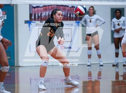 Thumbnail 3 in Bishop O'Dowd vs. Campolindo (CIF NCS D2 Championship) photogallery.