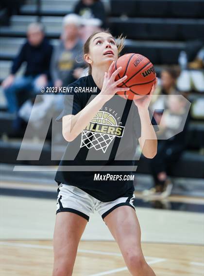 Thumbnail 1 in Franklin Central @ Noblesville photogallery.