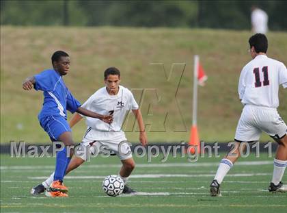 Thumbnail 2 in East Mecklenburg vs. Mallard Creek photogallery.