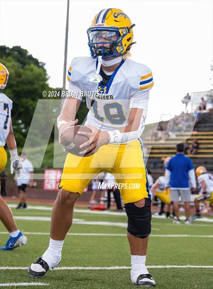 Thumbnail 3 in Kaiser vs. Kamehameha Maui (HHSAA Division 2 Final) photogallery.