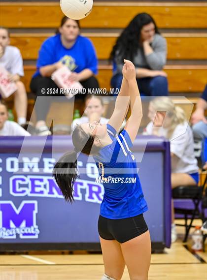 Thumbnail 3 in Greenfield-Central @ Muncie Central photogallery.