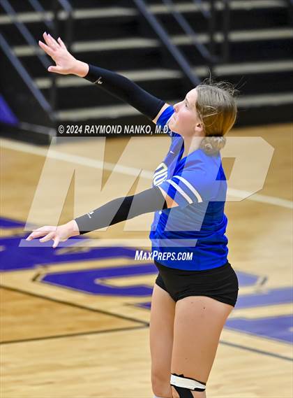 Thumbnail 2 in Greenfield-Central @ Muncie Central photogallery.