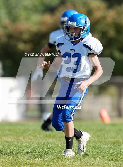 Thumbnail 1 in Rich @ Duchesne photogallery.