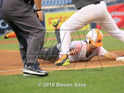 Thumbnail 2 in Perfect Game All-American Classic (East vs. West) photogallery.