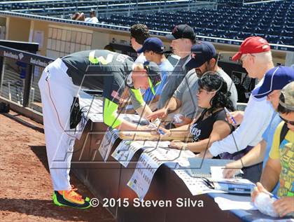 Thumbnail 2 in Perfect Game All-American Classic (East vs. West) photogallery.