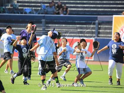 Thumbnail 2 in Perfect Game All-American Classic (East vs. West) photogallery.