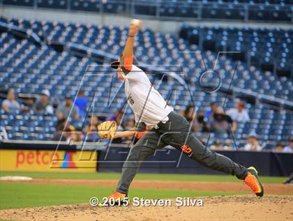 Thumbnail 2 in Perfect Game All-American Classic (East vs. West) photogallery.